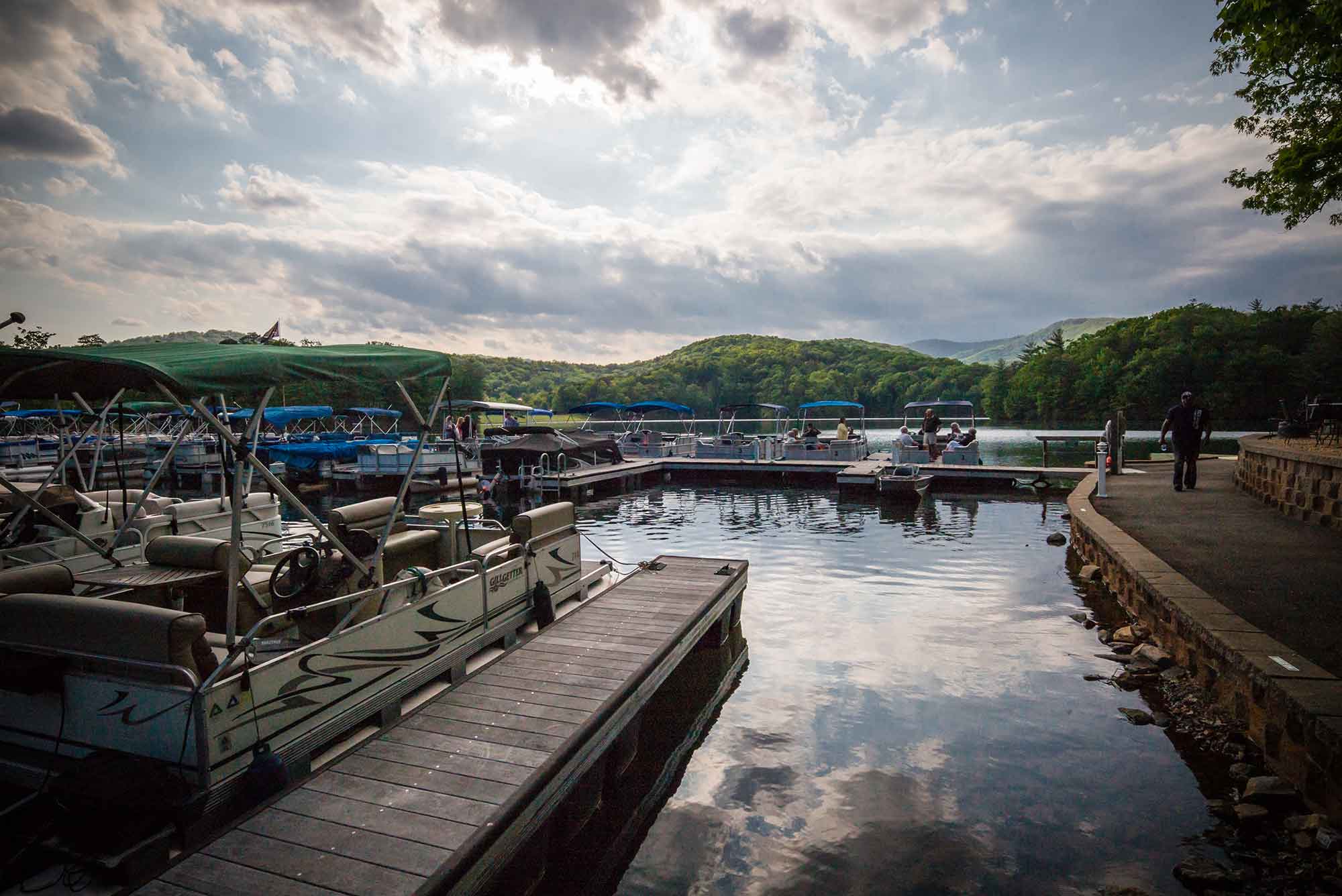 Boating at Big Canoe